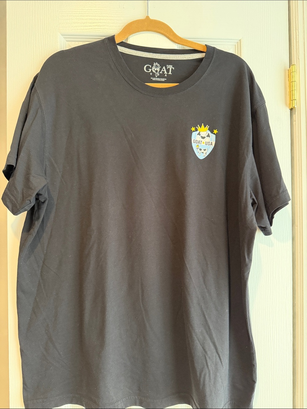 GOAT USA MENS XL Black Graphic Soccer T-Shirt